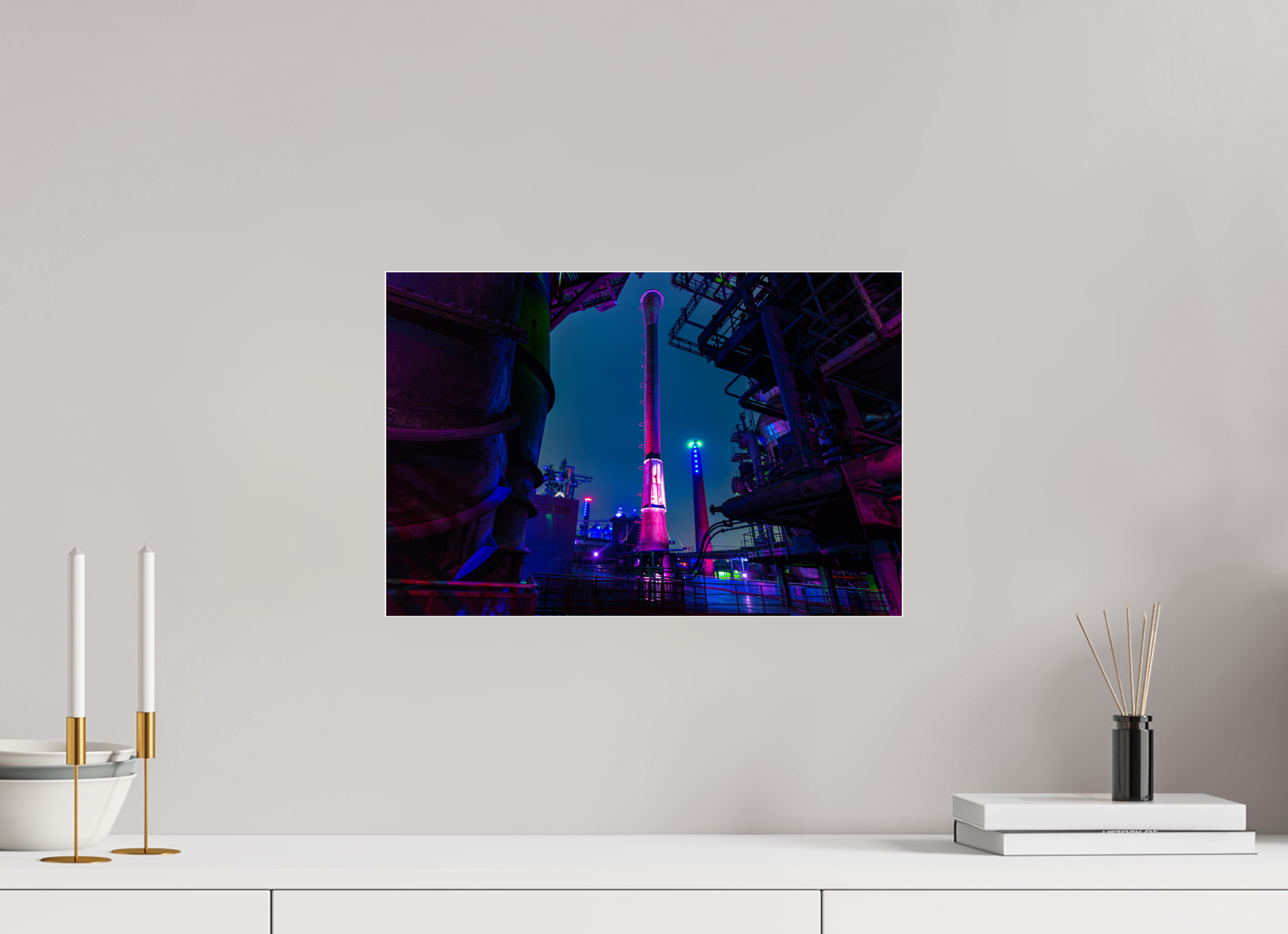 45 x 30 cm, Acrylglas 4 mm glänzend Illuminierter Schornstein im Landschaftspark Duisburg