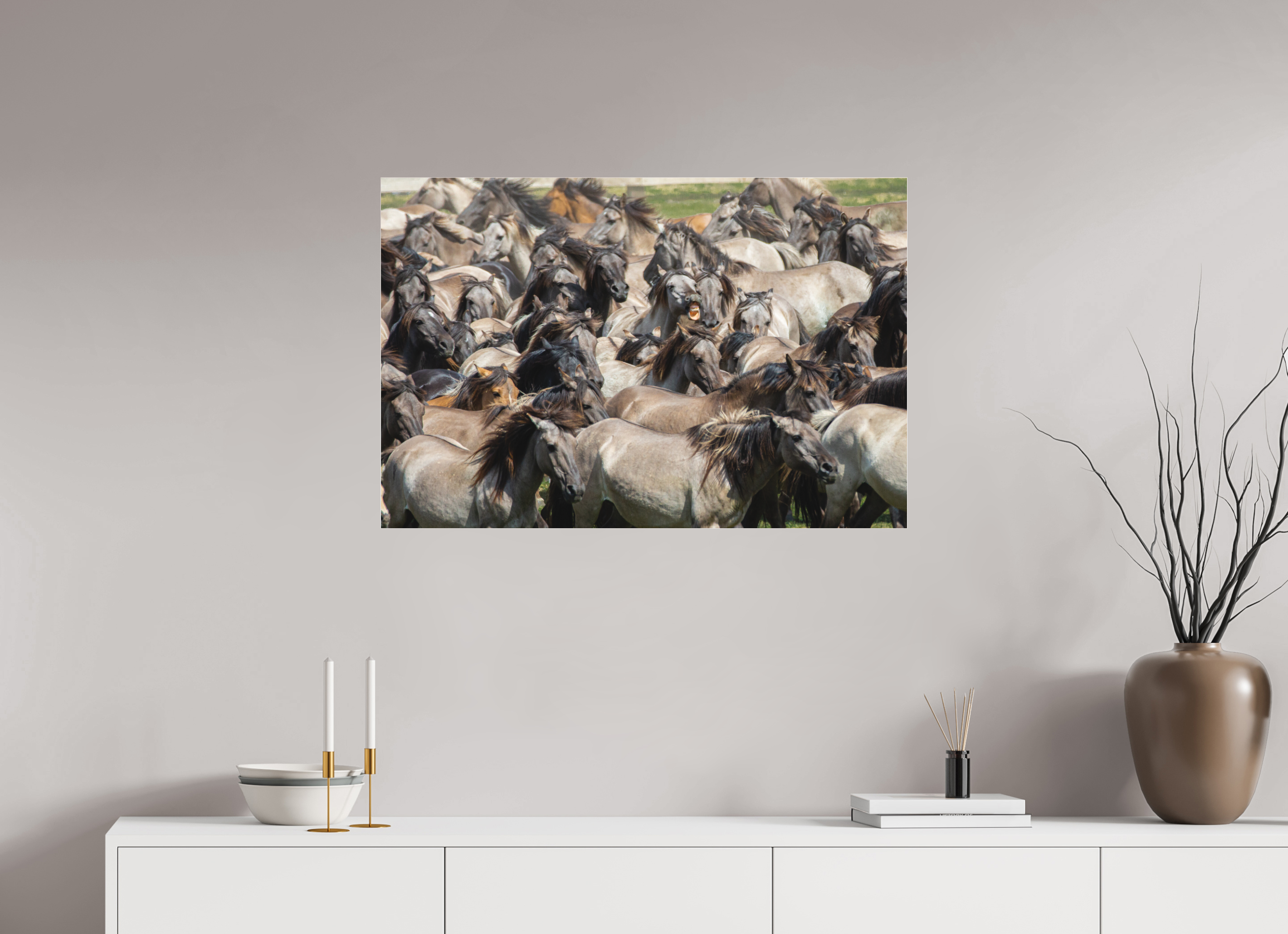 90 x 60 cm, Foto-Abzug hinter Acrylglas 3 mm matt Wieherndes Wildpferd