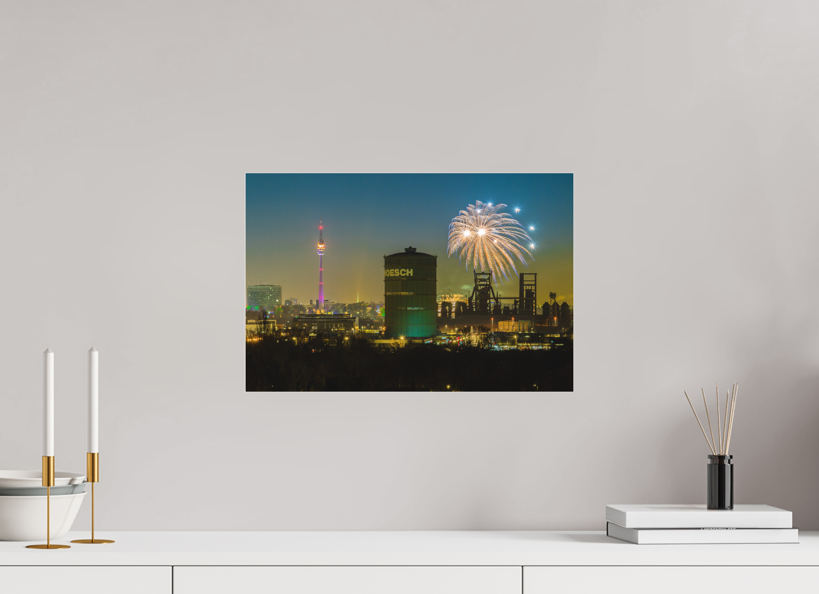 45 x 30 cm, Foto-Abzug hinter Acrylglas matt Feuerwerk an der Dortmunder Skyline