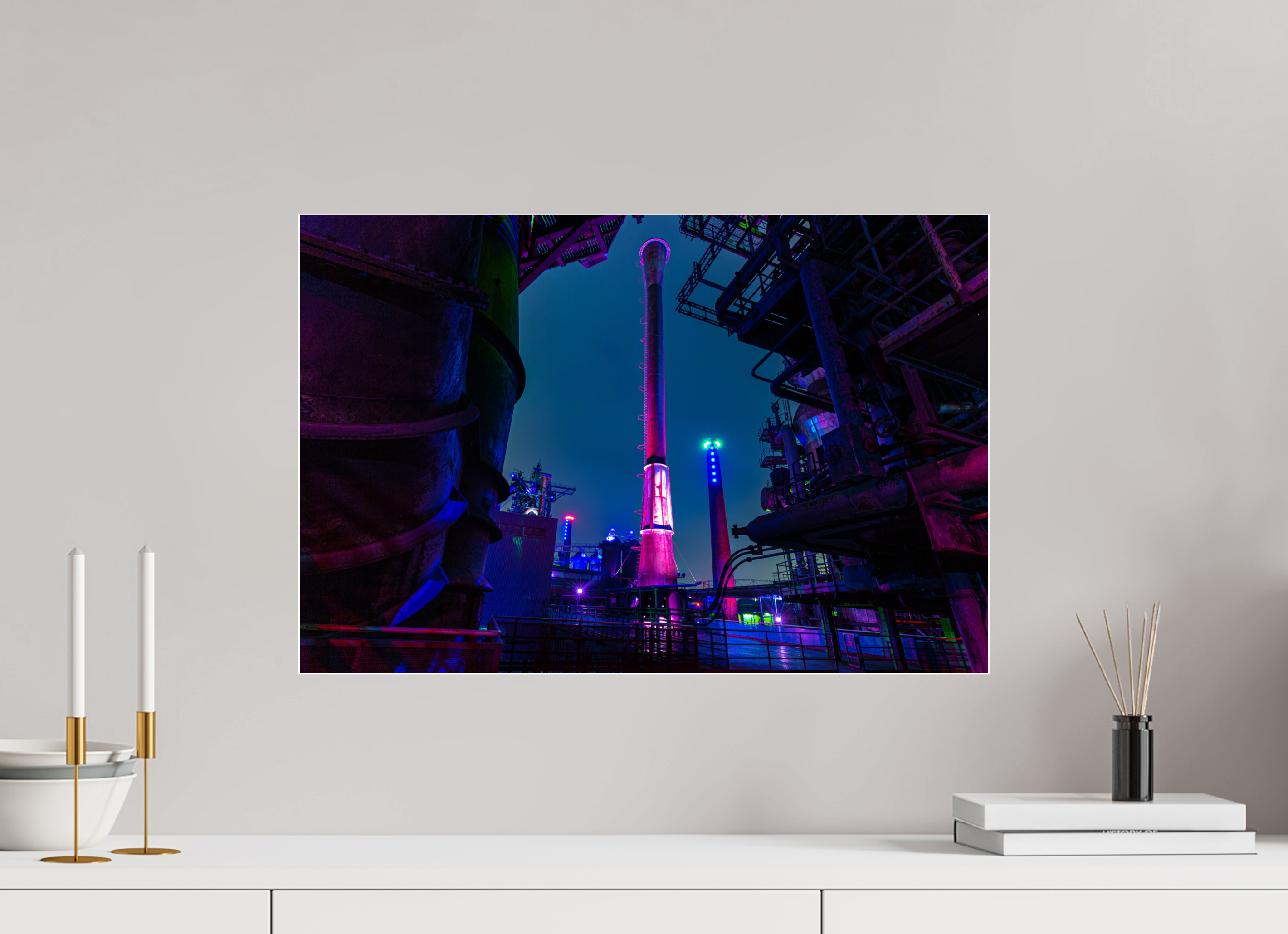 60 x 40 cm, Acrylglas 4 mm glänzend Illuminierter Schornstein im Landschaftspark Duisburg
