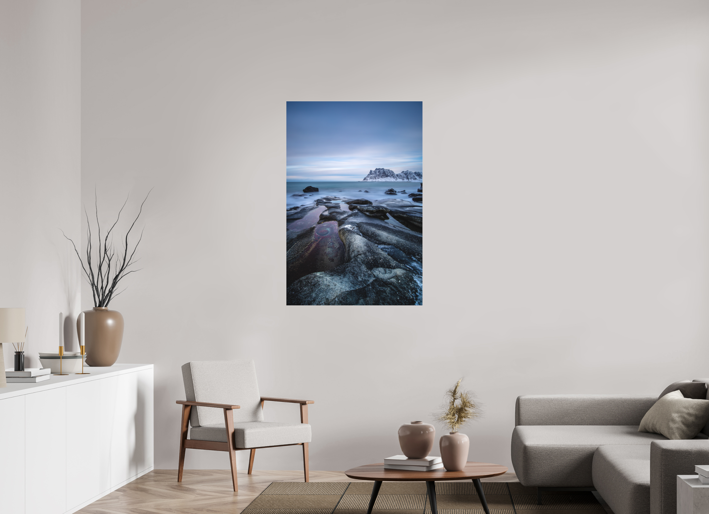 80 x 120 cm, Foto-Abzug hinter Acrylglas 3 mm matt Mystisches Uttakleiv – Das Auge im Winterfels