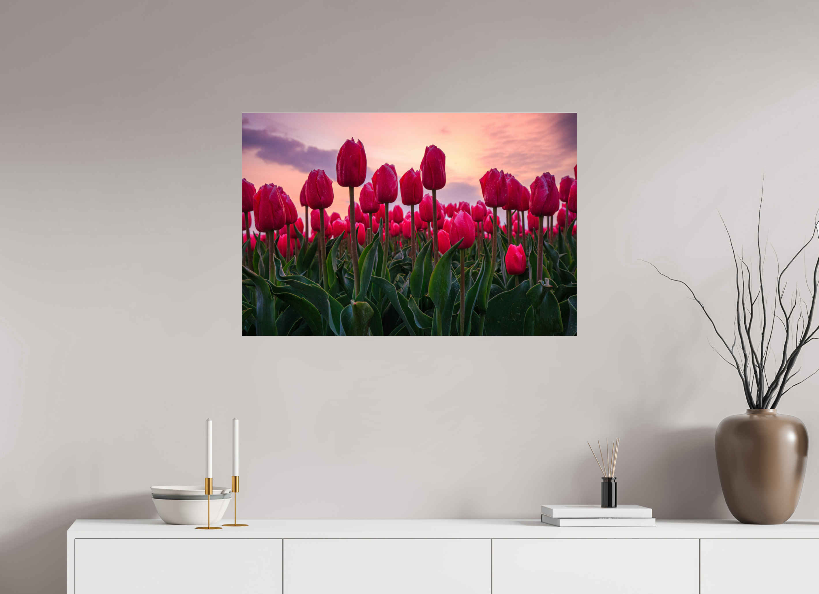 90 x 60 cm, Foto-Abzug Acrylglas 4 mm glänzend Glutrot am Horizont: Magie des Tulpenfelds im Abendlicht