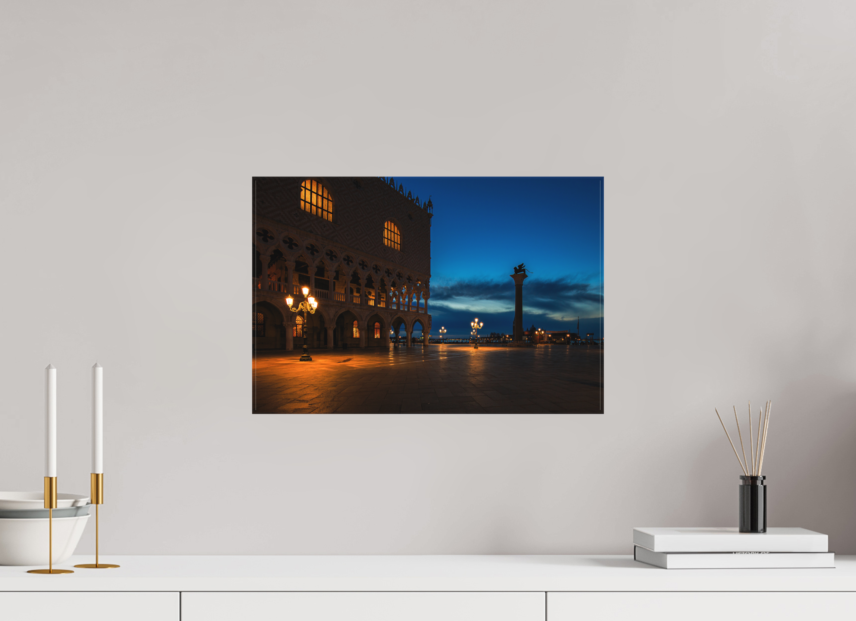 45 x 30 cm, Foto-Leinwand matt Dogenpalast bei Sonnenaufgang in Venedig