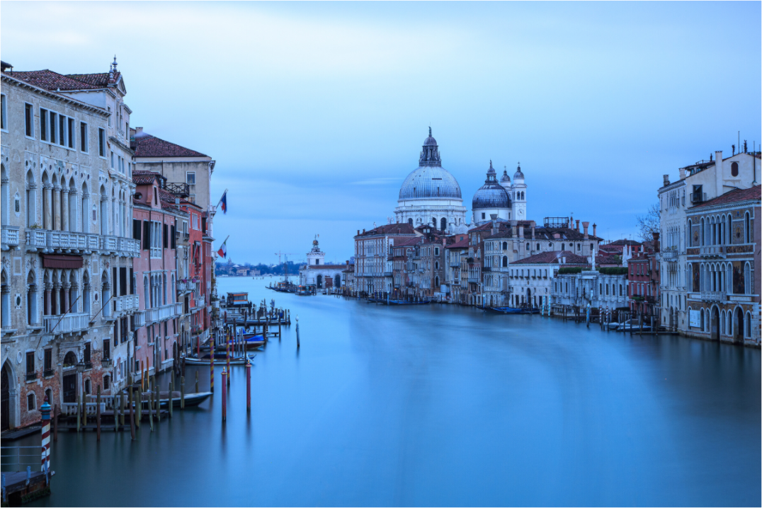 Main image Venedig am Morgen: Der Blick von der Accademia Brücke