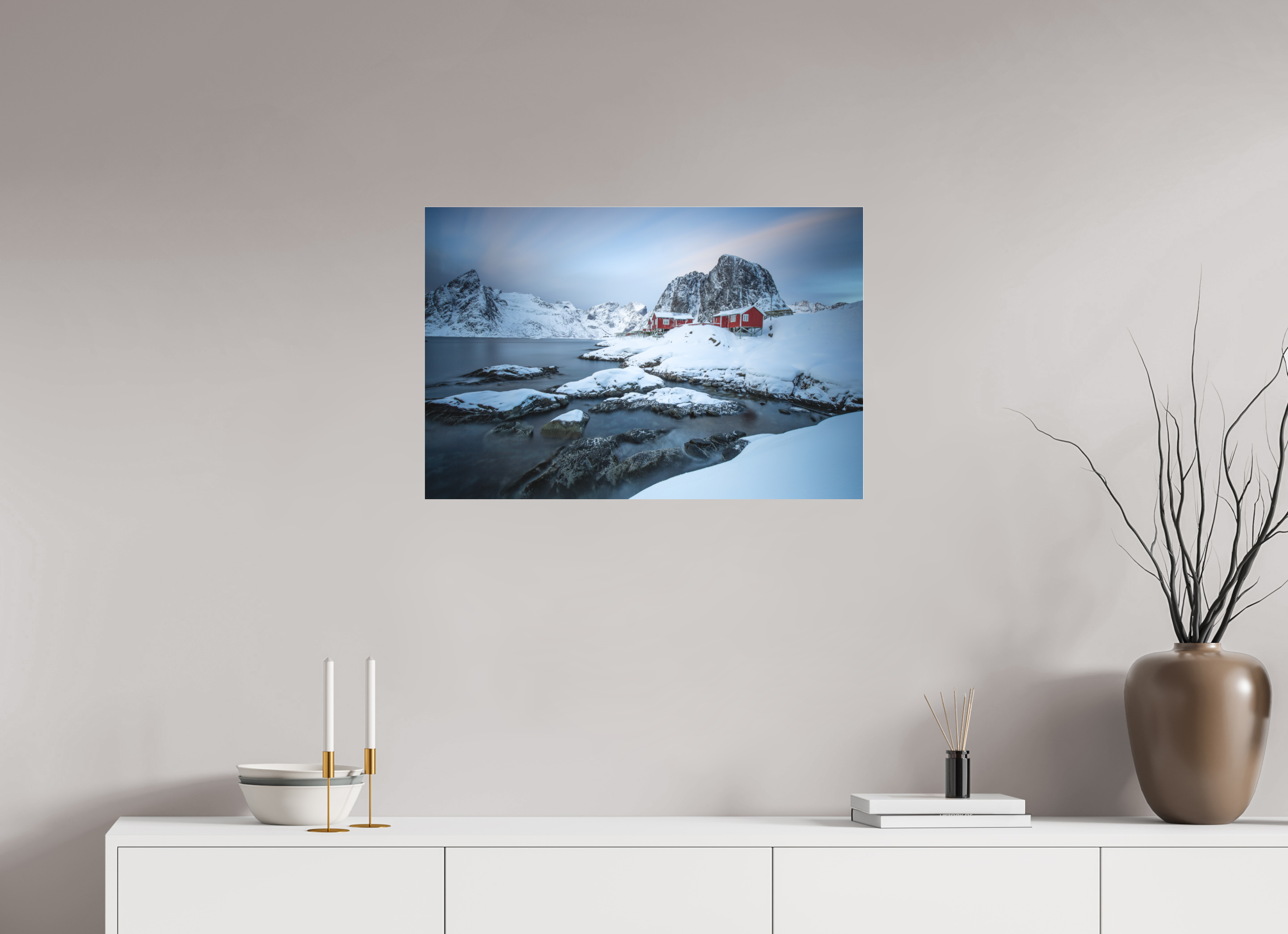 75 x 50 cm, Foto-Abzug hinter Acrylglas 3 mm matt Nordische Ruhe – Hamnøy zwischen Felsen und Fjord