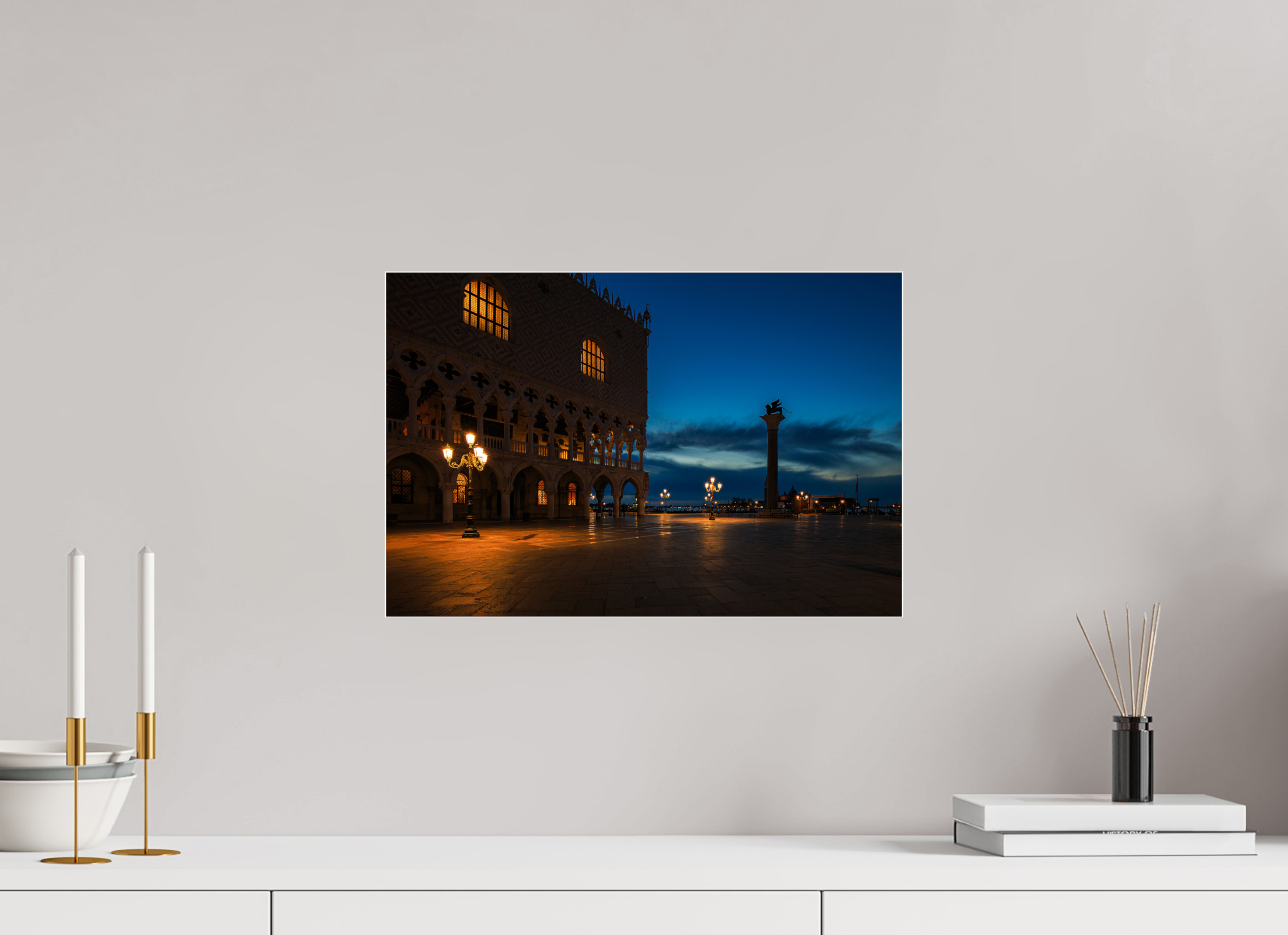 45 x 30 cm, Foto-Abzug Acrylglas 4 mm glänzend Dogenpalast bei Sonnenaufgang in Venedig