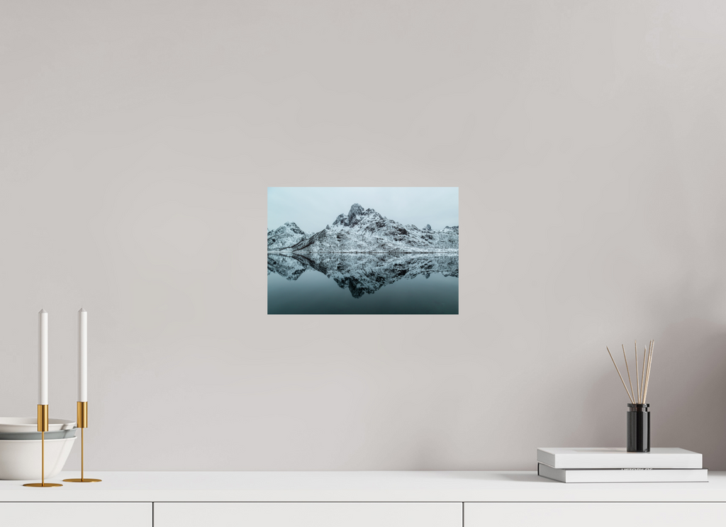 30 x 20 cm, Photo Print On Fuji Crystal DP II Spiegelung der Stille – Fjordlandschaft Norwegens